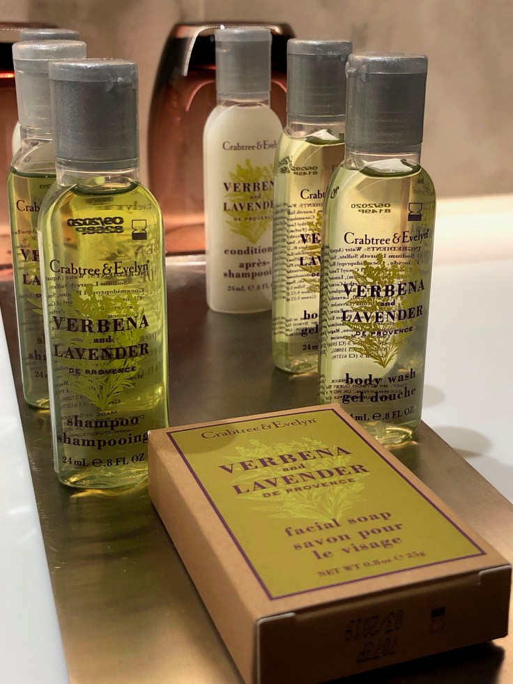 2019 hilton doubletree madrid 05.5 crabtree and evelyn toiletries