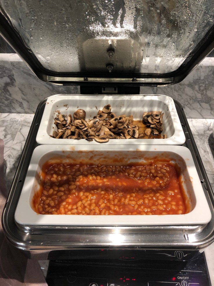 2019 hilton doubletree madrid 08 breakfast buffet spread 14