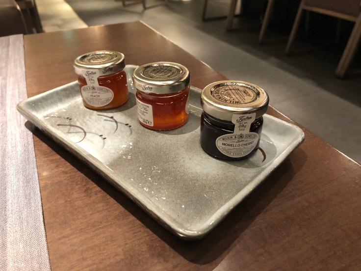 2019 hilton doubletree madrid 08 breakfast jams