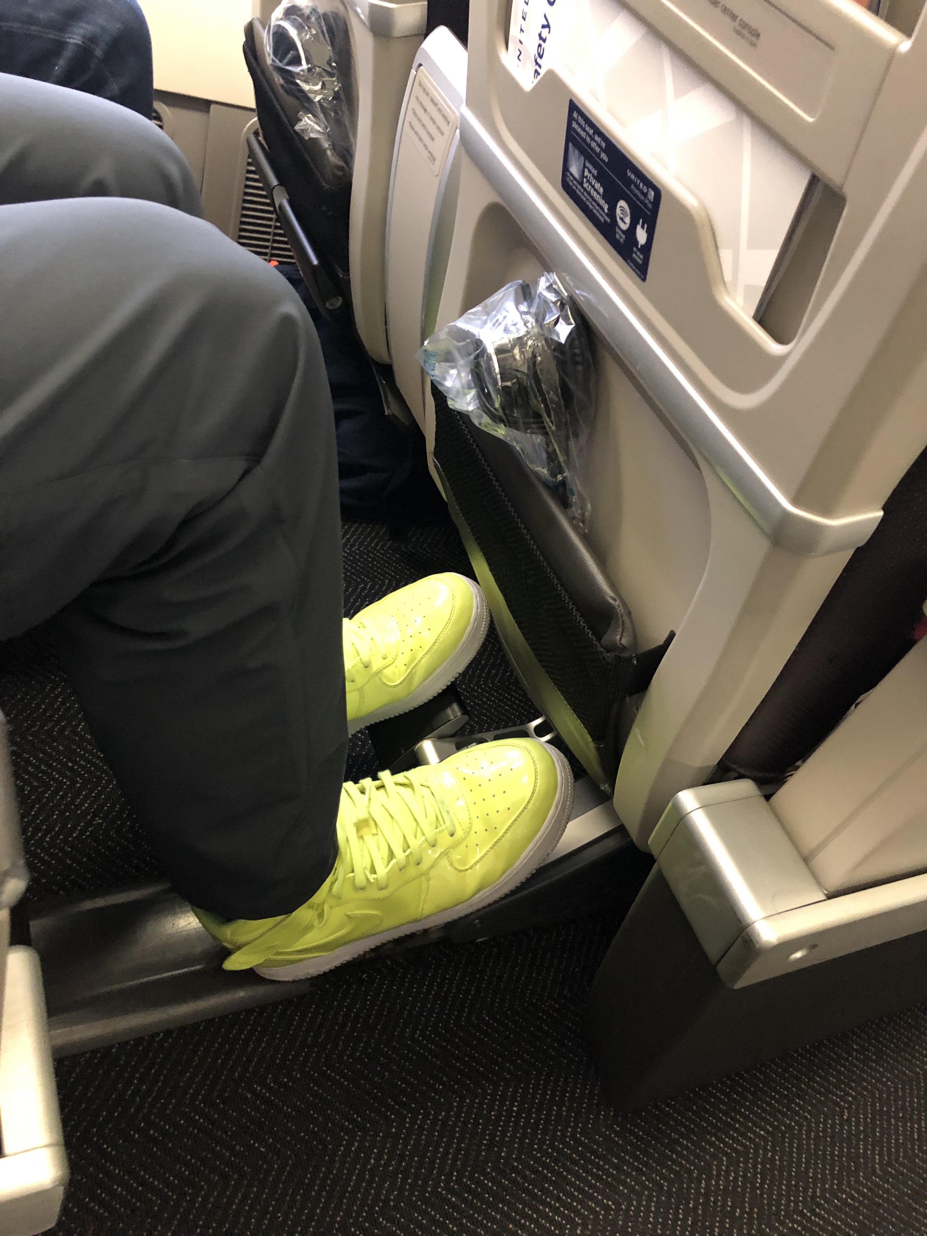 United Premium Economy Footrest in Action