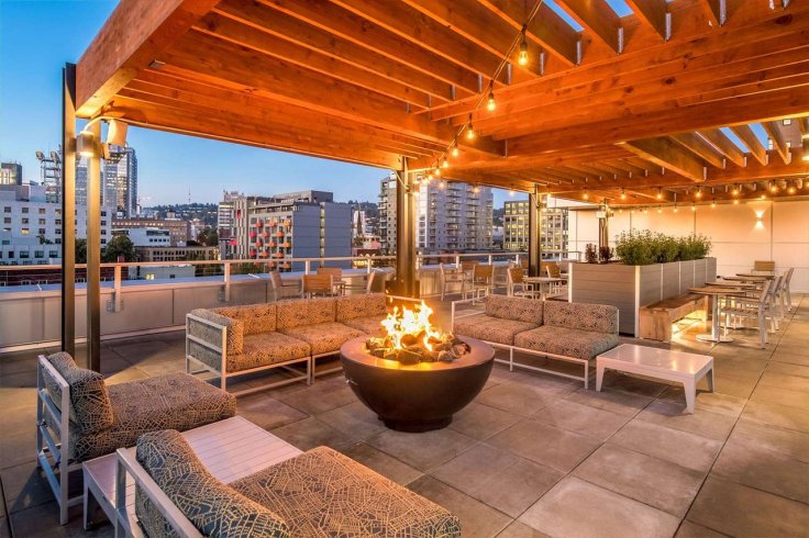 Obama Top 10 Hampton Inns Portland Rooftop
